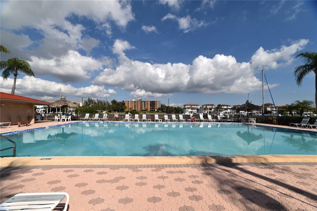 En Venta: $499,900 (2 camas, 2 baños, 1220 Pies cuadrados)