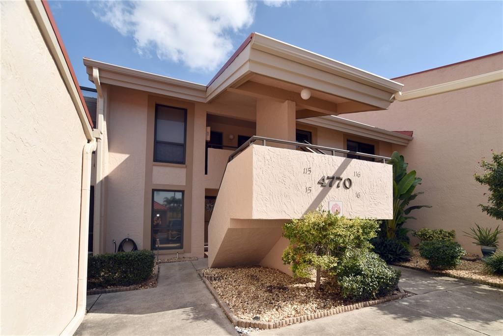 En Venta: $499,900 (2 camas, 2 baños, 1220 Pies cuadrados)