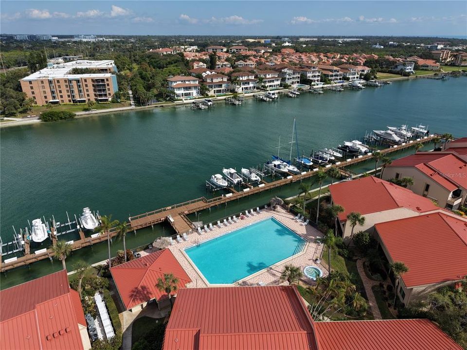 En Venta: $499,900 (2 camas, 2 baños, 1220 Pies cuadrados)