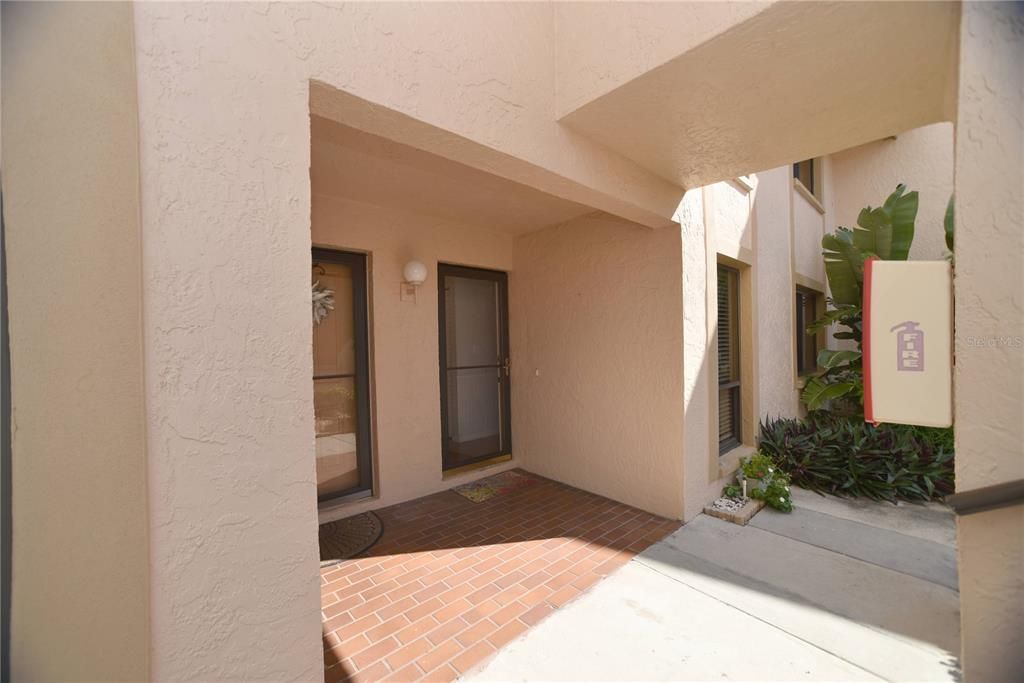 En Venta: $499,900 (2 camas, 2 baños, 1220 Pies cuadrados)