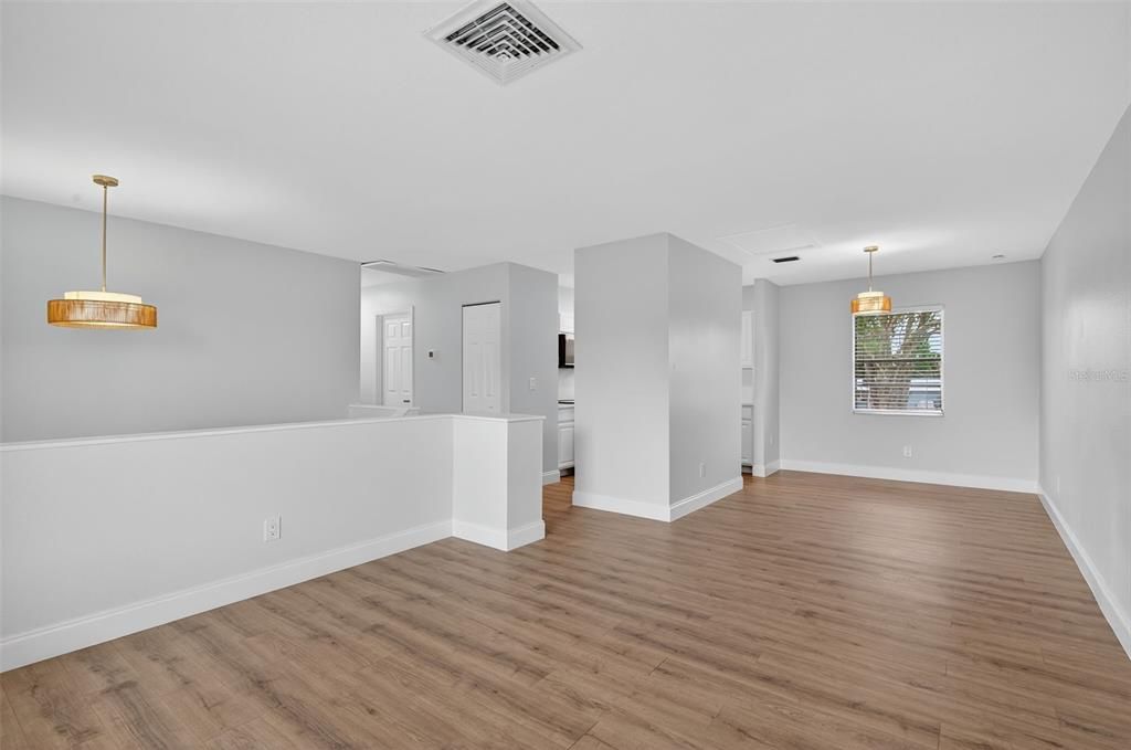 Active With Contract: $339,900 (4 beds, 3 baths, 1988 Square Feet)