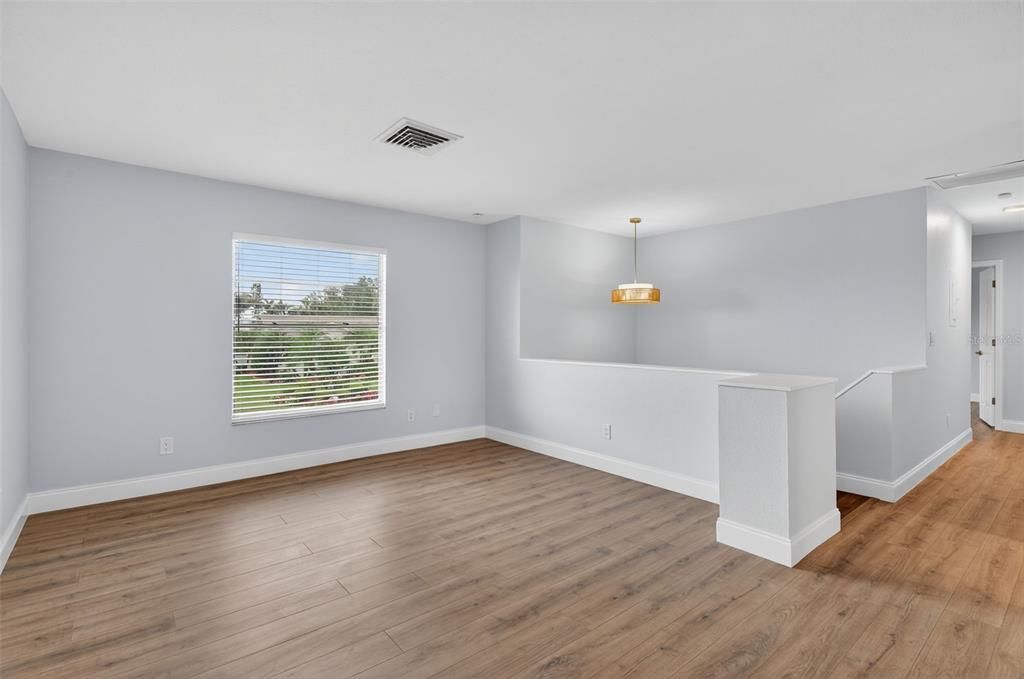 Active With Contract: $339,900 (4 beds, 3 baths, 1988 Square Feet)