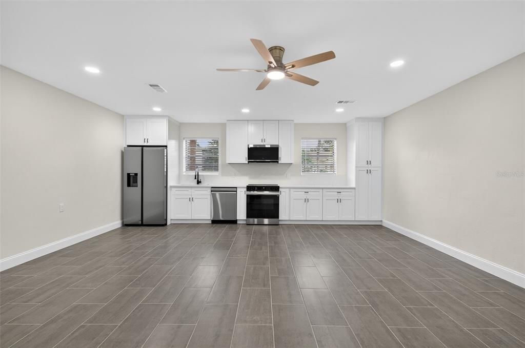 Active With Contract: $339,900 (4 beds, 3 baths, 1988 Square Feet)