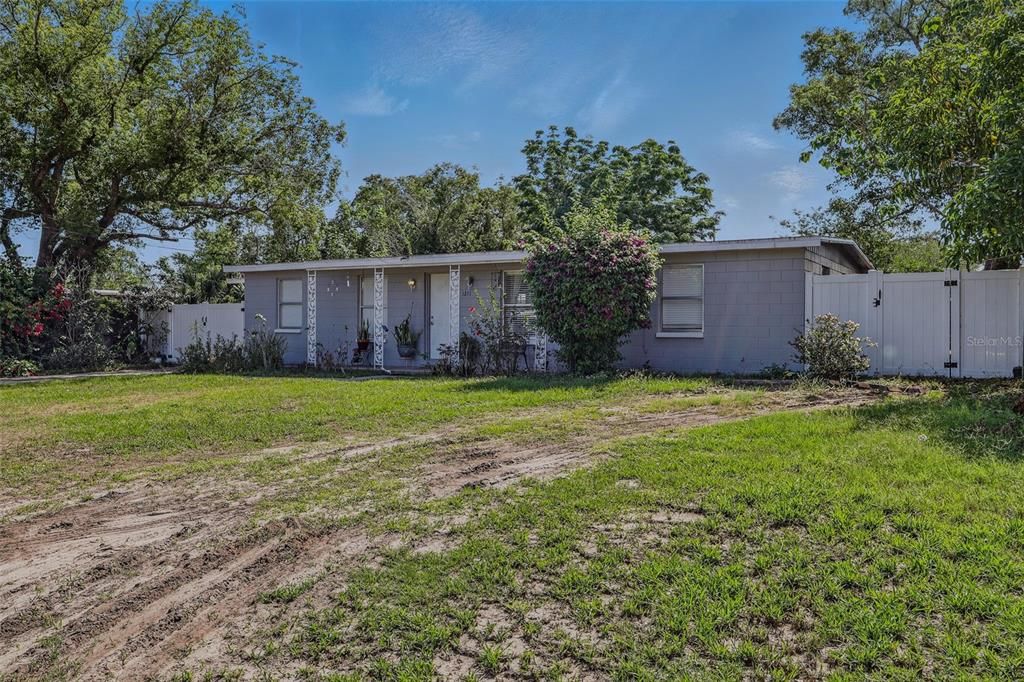 En Venta: $295,500 (3 camas, 1 baños, 1152 Pies cuadrados)