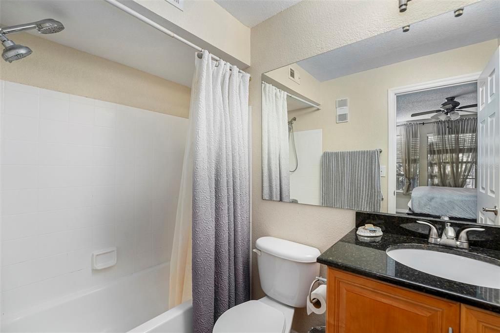 For Sale: $199,999 (2 beds, 2 baths, 1491 Square Feet)