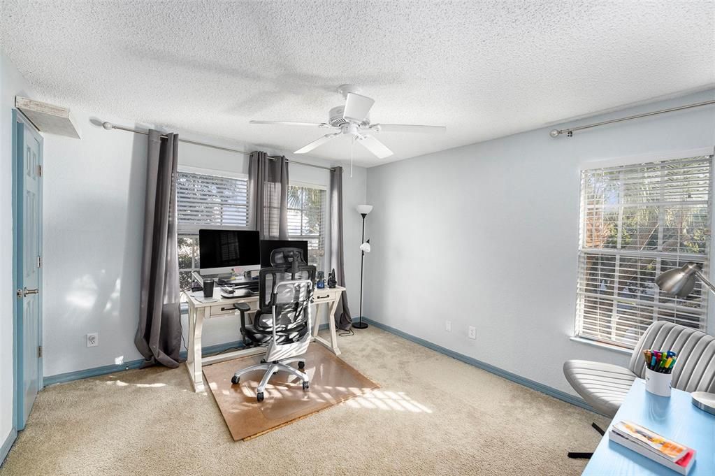 For Sale: $199,999 (2 beds, 2 baths, 1491 Square Feet)