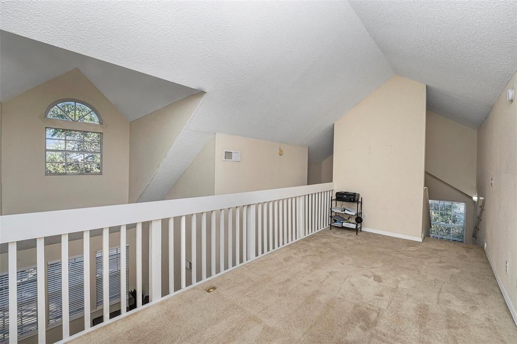 For Sale: $199,999 (2 beds, 2 baths, 1491 Square Feet)