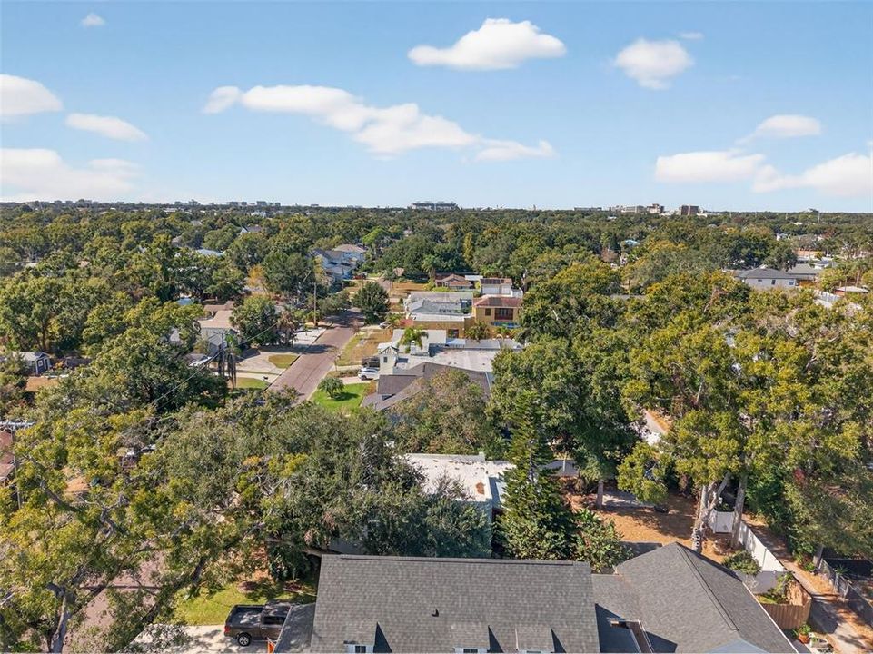 Под контрактом: $2,400 (2 спален, 1 ванн, 1194 Квадратных фут)