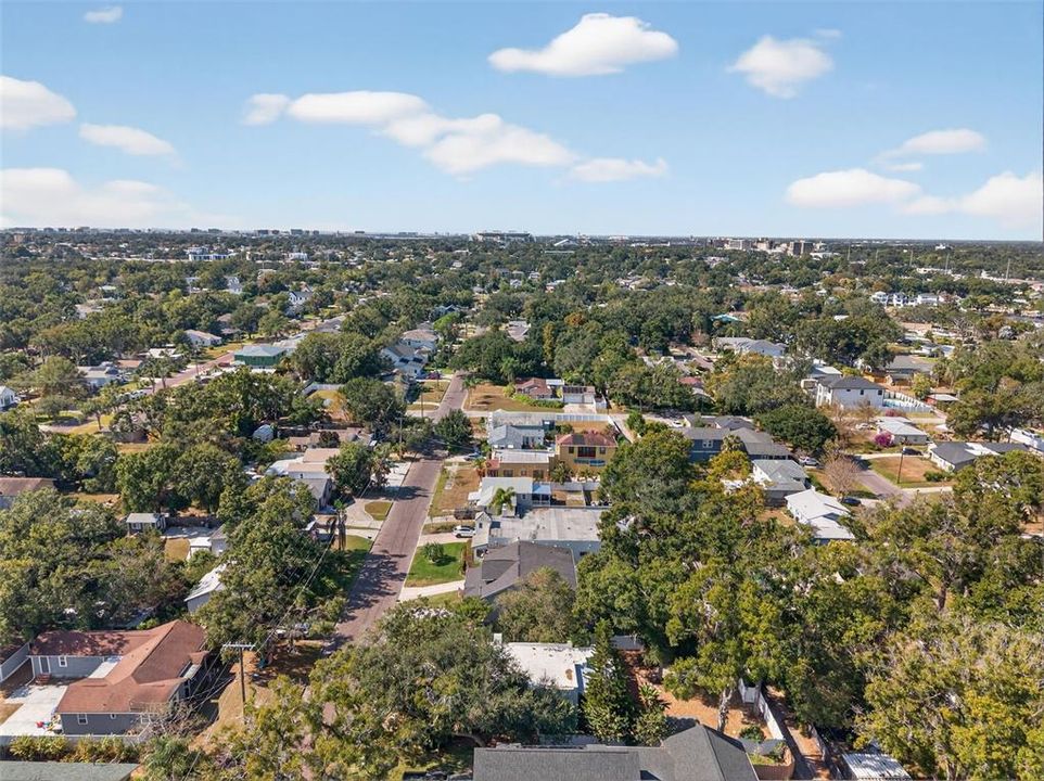 Под контрактом: $2,400 (2 спален, 1 ванн, 1194 Квадратных фут)