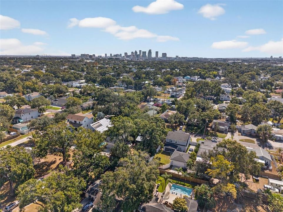 Под контрактом: $2,400 (2 спален, 1 ванн, 1194 Квадратных фут)