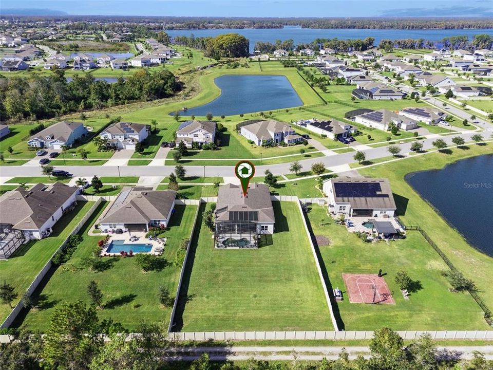 For Sale: $799,900 (4 beds, 3 baths, 2710 Square Feet)