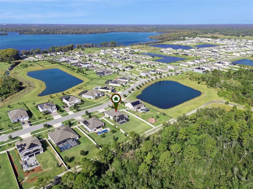 For Sale: $799,900 (4 beds, 3 baths, 2710 Square Feet)