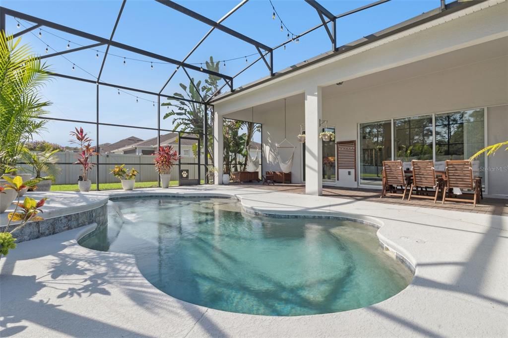 For Sale: $799,900 (4 beds, 3 baths, 2710 Square Feet)