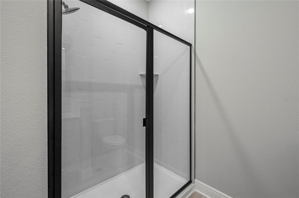 For Sale: $514,900 (5 beds, 2 baths, 2461 Square Feet)