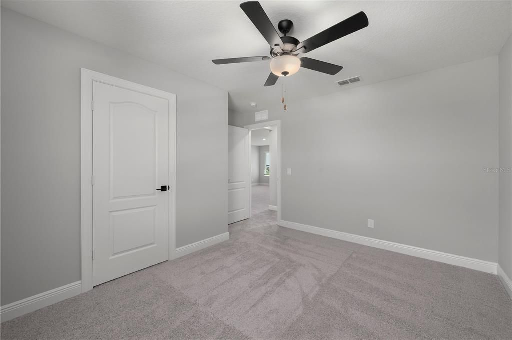 For Sale: $514,900 (5 beds, 2 baths, 2461 Square Feet)