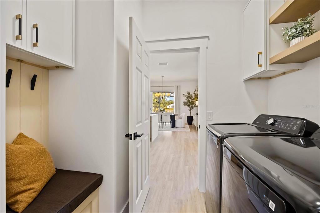 En Venta: $799,000 (3 camas, 2 baños, 2118 Pies cuadrados)