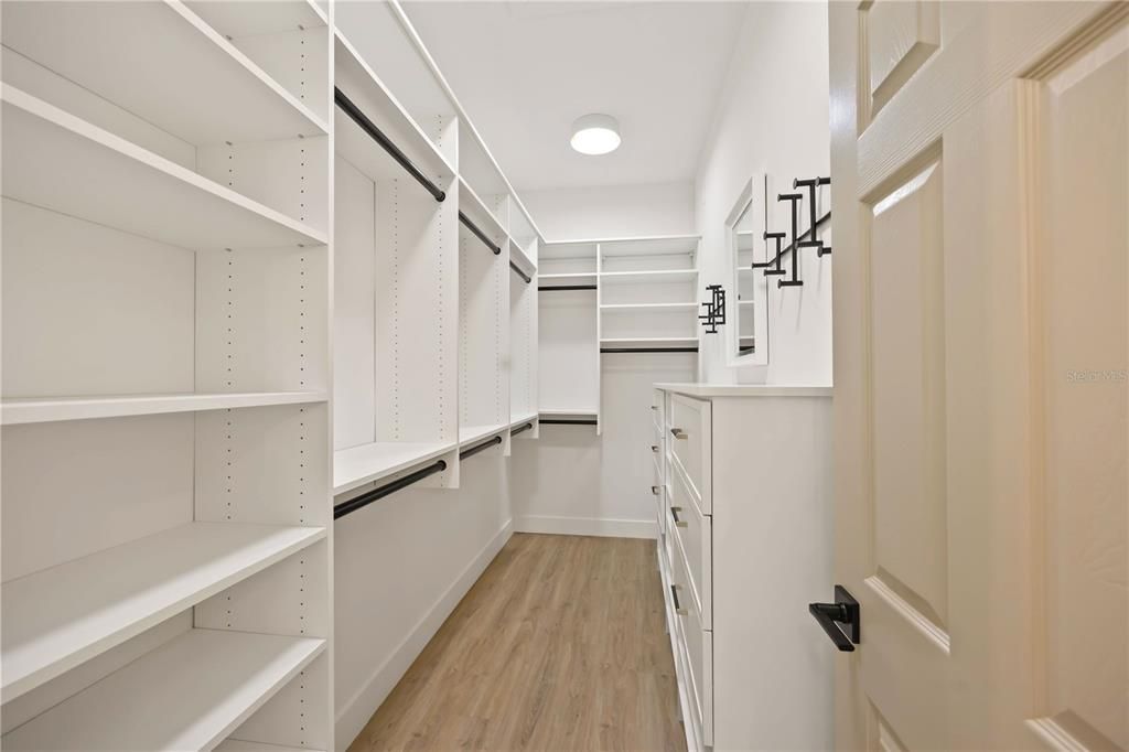 En Venta: $799,000 (3 camas, 2 baños, 2118 Pies cuadrados)