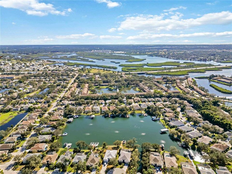 En Venta: $799,000 (3 camas, 2 baños, 2118 Pies cuadrados)