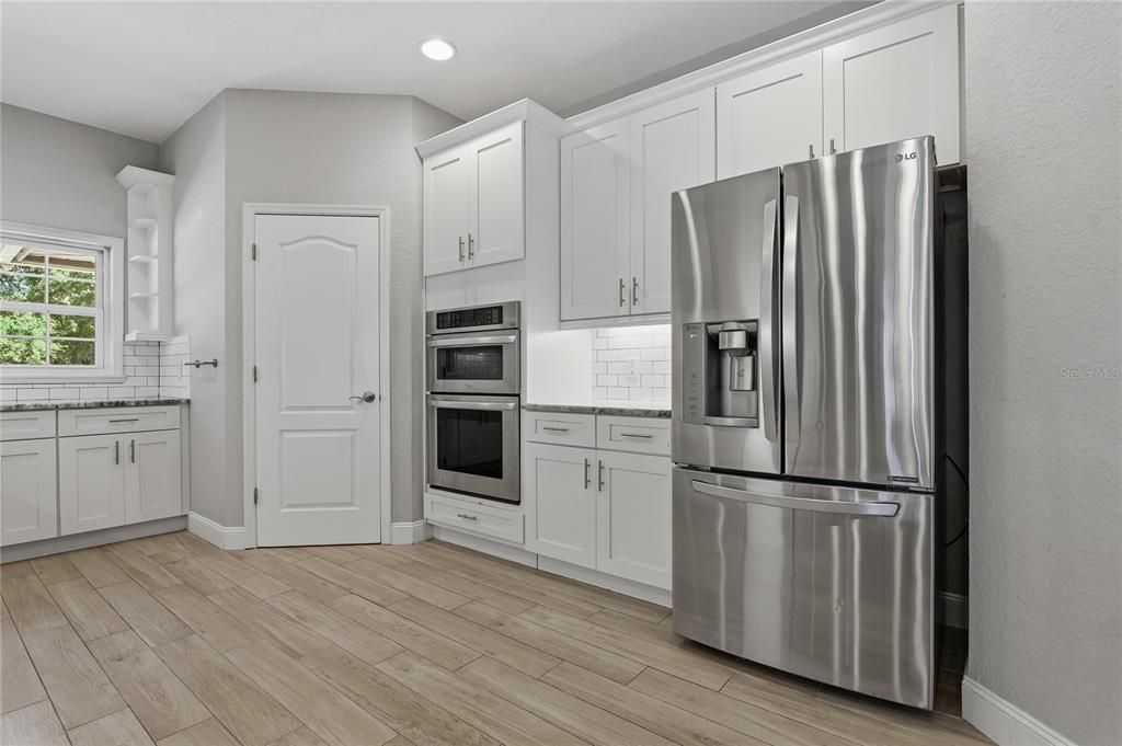 На продажу: $689,900 (5 спален, 3 ванн, 3503 Квадратных фут)