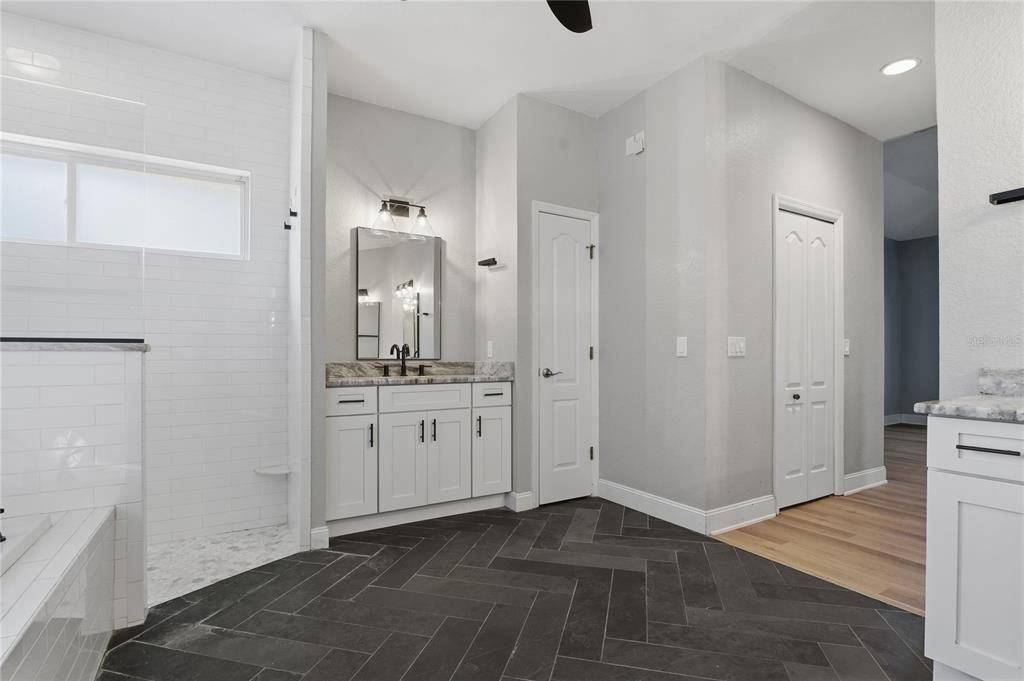 На продажу: $689,900 (5 спален, 3 ванн, 3503 Квадратных фут)