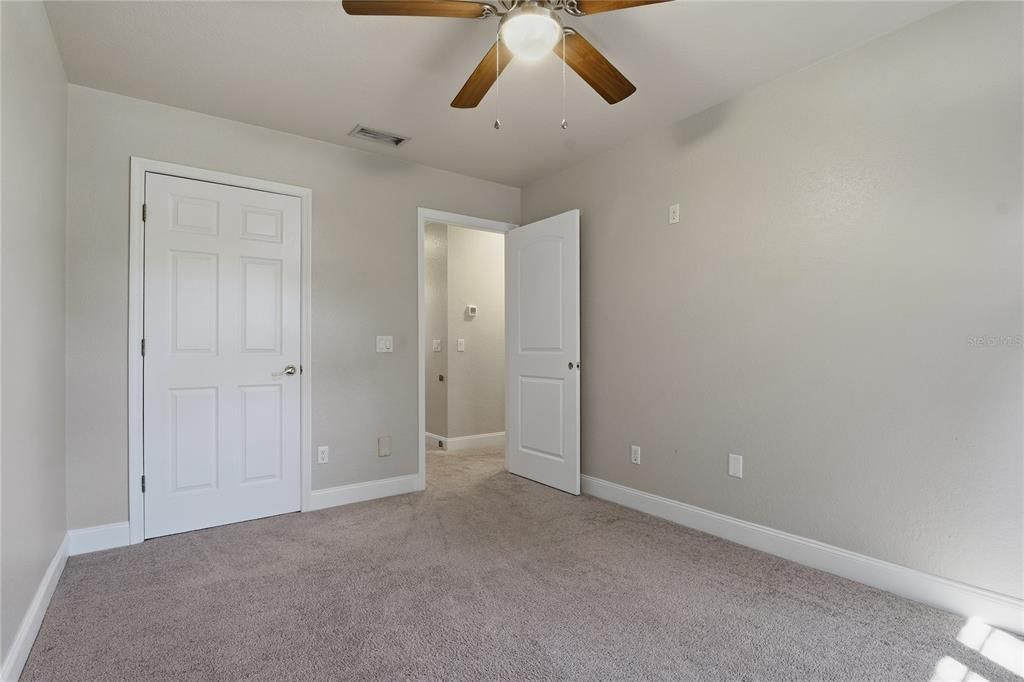 На продажу: $689,900 (5 спален, 3 ванн, 3503 Квадратных фут)