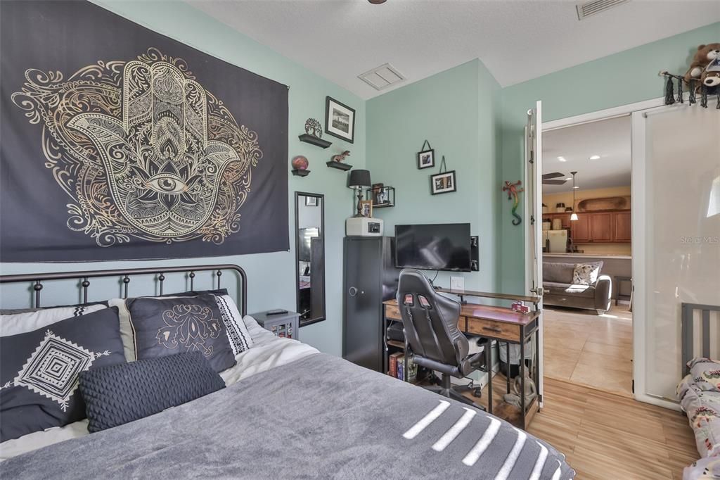 For Sale: $478,000 (3 beds, 2 baths, 2158 Square Feet)