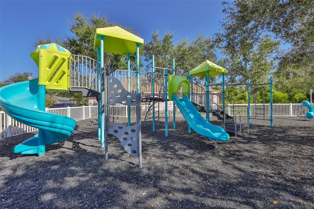 For Sale: $478,000 (3 beds, 2 baths, 2158 Square Feet)