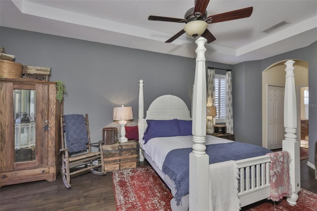 For Sale: $478,000 (3 beds, 2 baths, 2158 Square Feet)