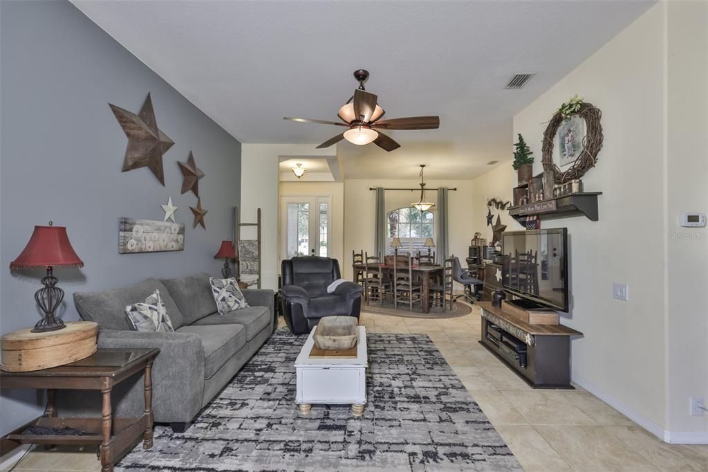 For Sale: $478,000 (3 beds, 2 baths, 2158 Square Feet)