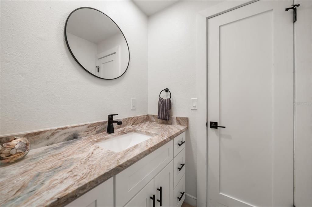 For Sale: $699,000 (2 beds, 2 baths, 1435 Square Feet)