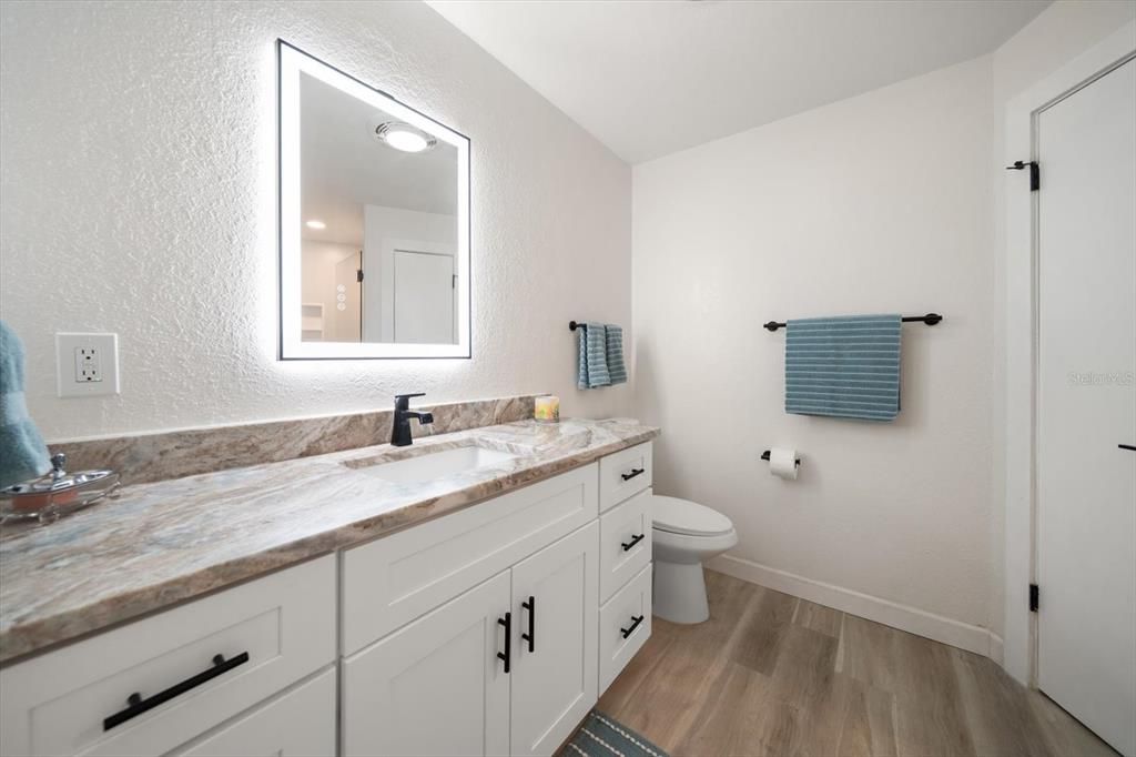 For Sale: $699,000 (2 beds, 2 baths, 1435 Square Feet)