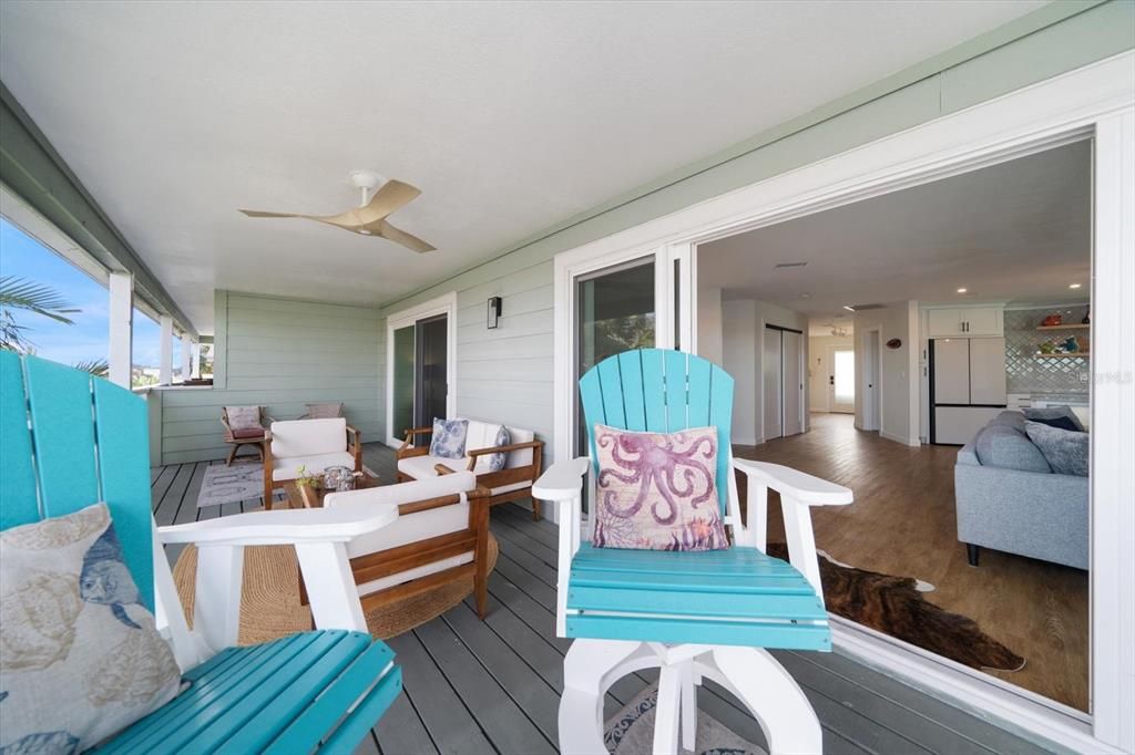 For Sale: $699,000 (2 beds, 2 baths, 1435 Square Feet)