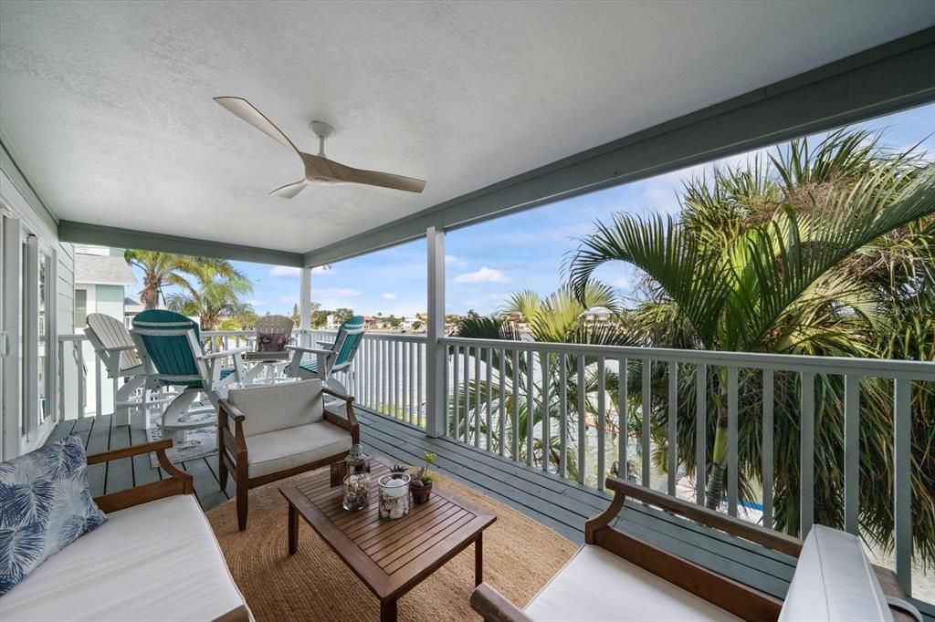 For Sale: $699,000 (2 beds, 2 baths, 1435 Square Feet)