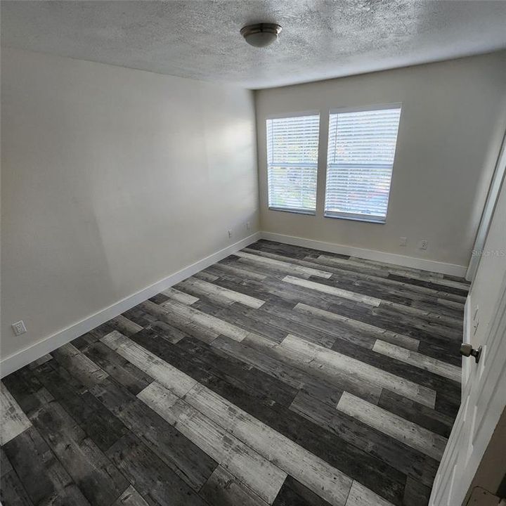 Active With Contract: $280,000 (2 beds, 2 baths, 1094 Square Feet)