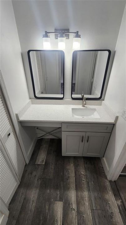 Active With Contract: $280,000 (2 beds, 2 baths, 1094 Square Feet)