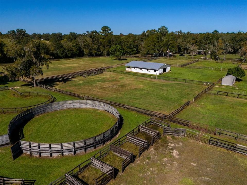 En Venta: $1,625,000 (3 camas, 2 baños, 2413 Pies cuadrados)