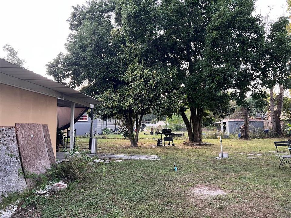 For Sale: $220,000 (3 beds, 1 baths, 973 Square Feet)