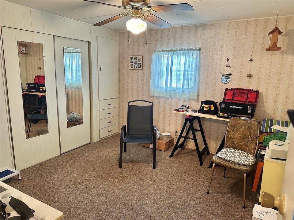 Active With Contract: $74,900 (2 beds, 2 baths, 784 Square Feet)