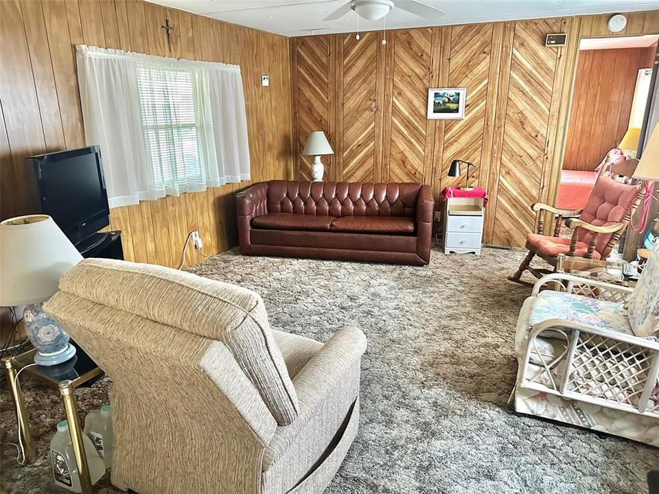 Active With Contract: $74,900 (2 beds, 2 baths, 784 Square Feet)