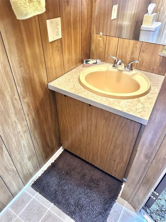 Active With Contract: $74,900 (2 beds, 2 baths, 784 Square Feet)