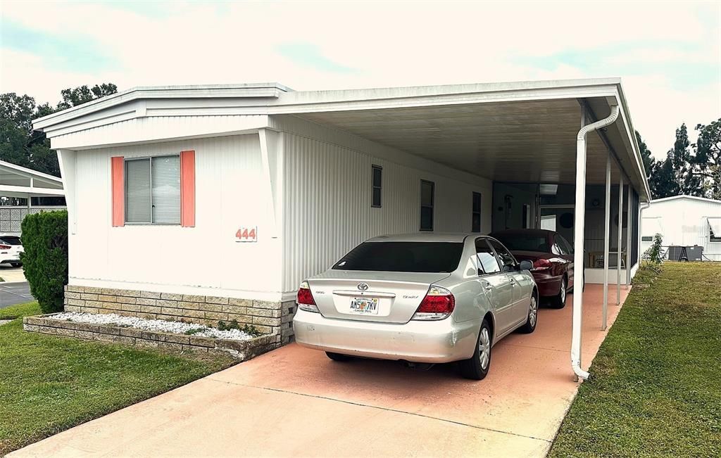 Active With Contract: $74,900 (2 beds, 2 baths, 784 Square Feet)