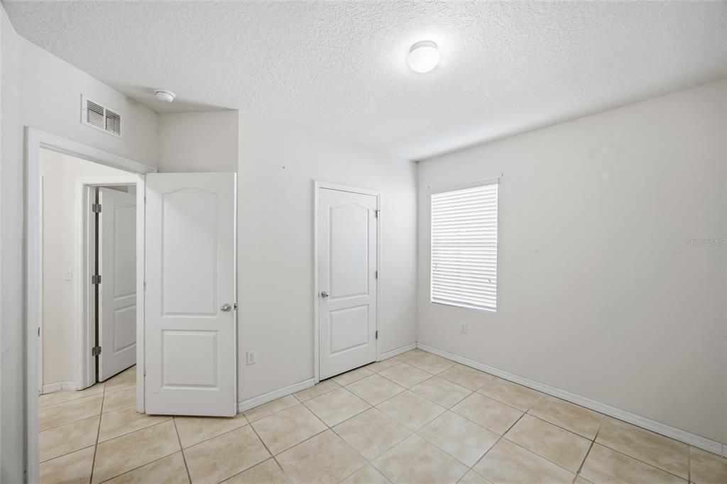 待售: $315,000 (3 贝兹, 2 浴室, 1770 平方英尺)