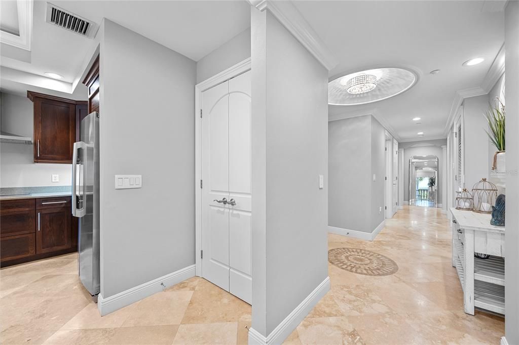 En Venta: $1,595,000 (3 camas, 3 baños, 2145 Pies cuadrados)