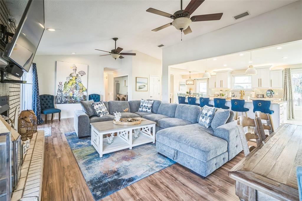 待售: $1,995,000 (4 贝兹, 4 浴室, 2919 平方英尺)