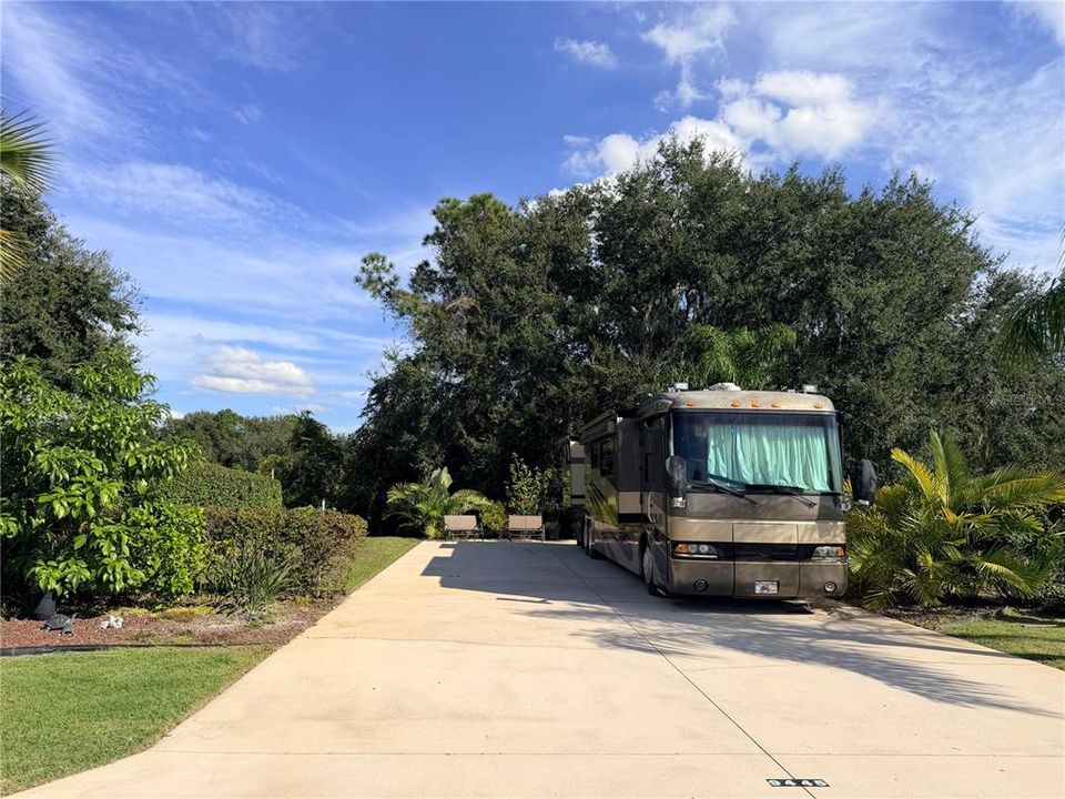 Active With Contract: $84,900 (0.12 acres)