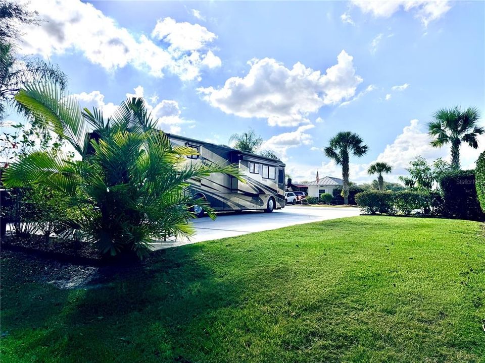 Active With Contract: $84,900 (0.12 acres)