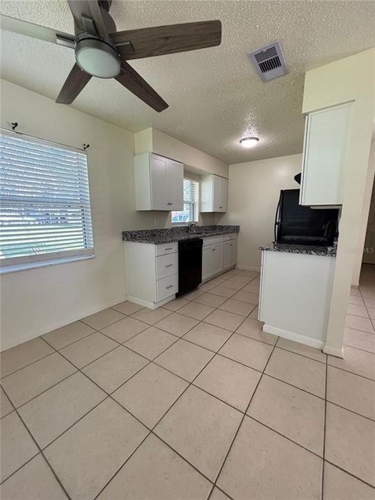 En Renta: $1,295 (2 camas, 1 baños, 900 Pies cuadrados)