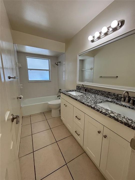 En Renta: $1,295 (2 camas, 1 baños, 900 Pies cuadrados)