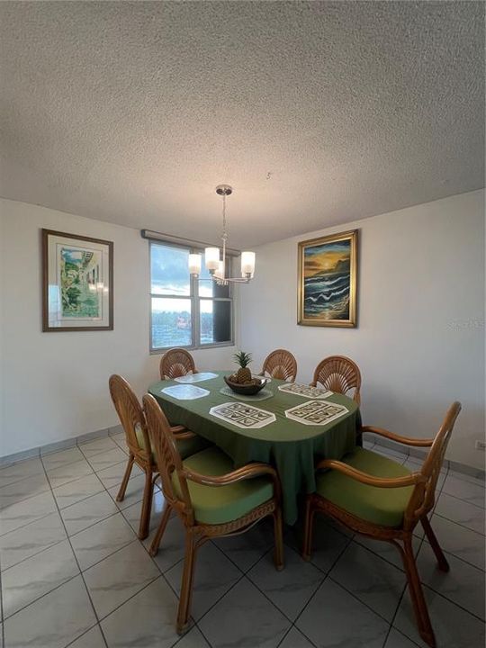 В аренду: $3,300 (3 спален, 2 ванн, 1400 Квадратных фут)