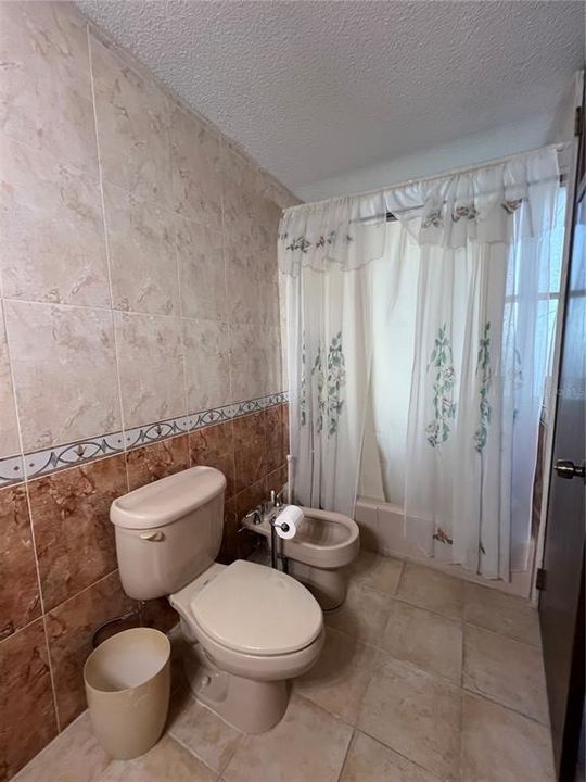 В аренду: $3,300 (3 спален, 2 ванн, 1400 Квадратных фут)